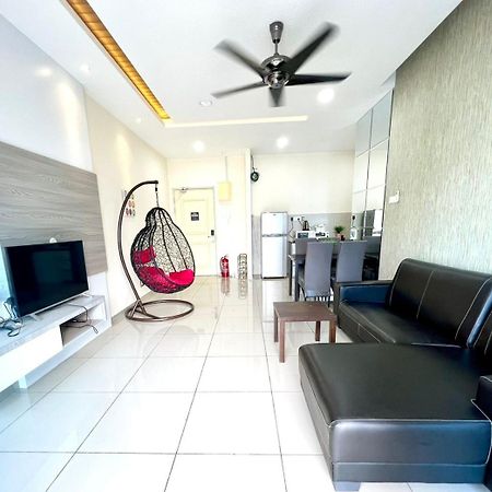 Attractive Podium View @Atlantis Apartment Malacca ภายนอก รูปภาพ